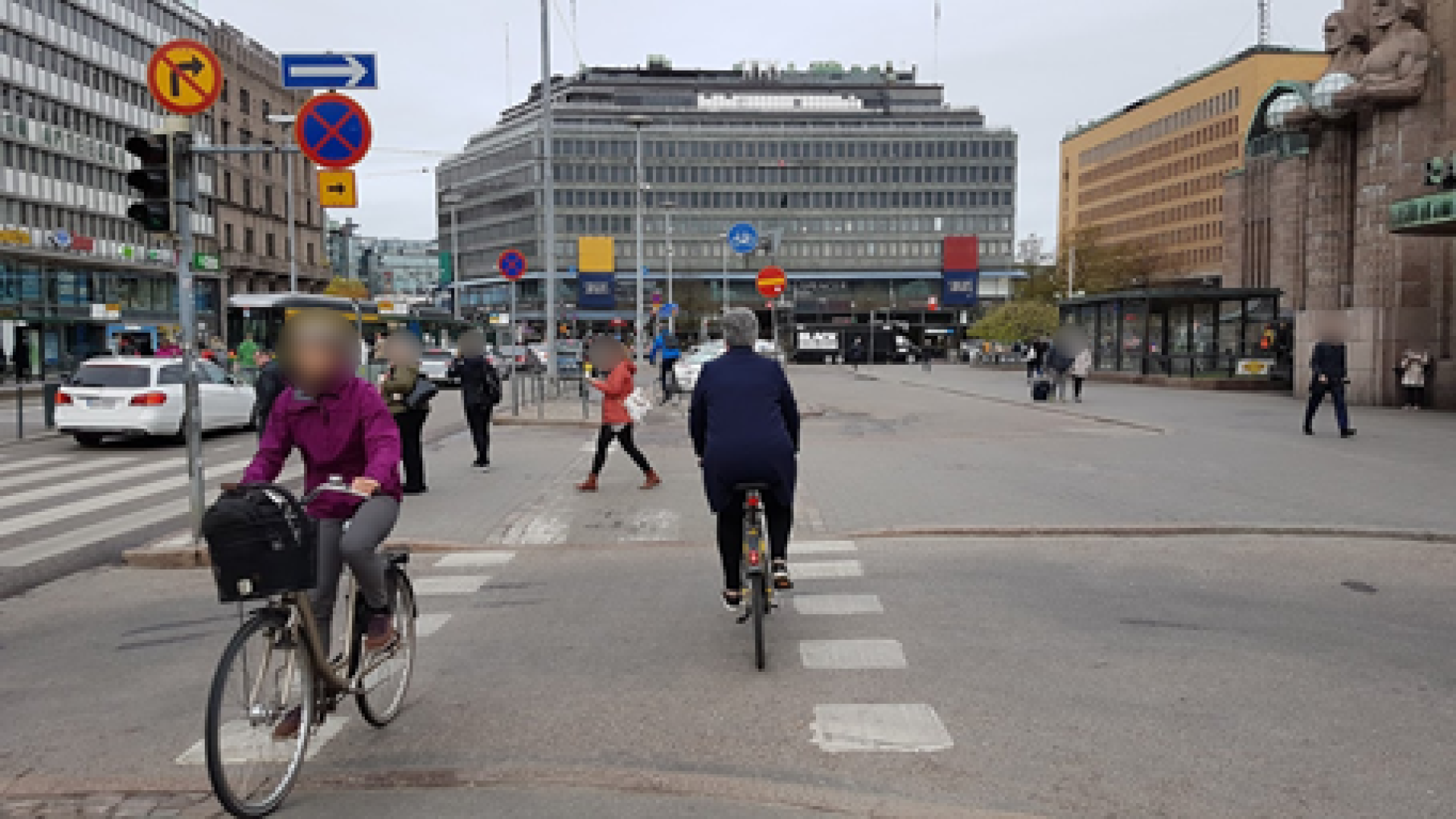 Current cycling conditions on Kaivokatu. Photo: Oskari Kaupinmäki