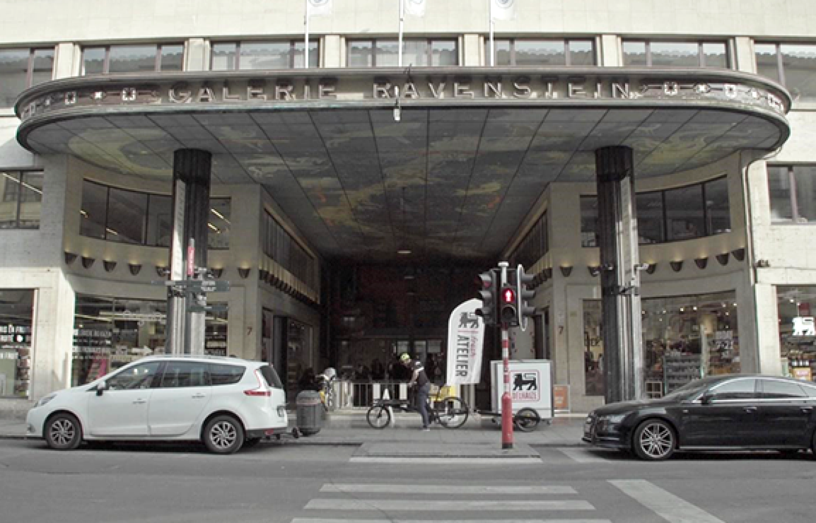 A delivery in Delhaize’s Fresh Atelier in Galerie Ravenstein next the central station in Brussels.