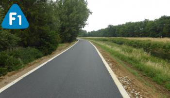 New section of the F1 cycle highway along the river Zenne near Zemst.