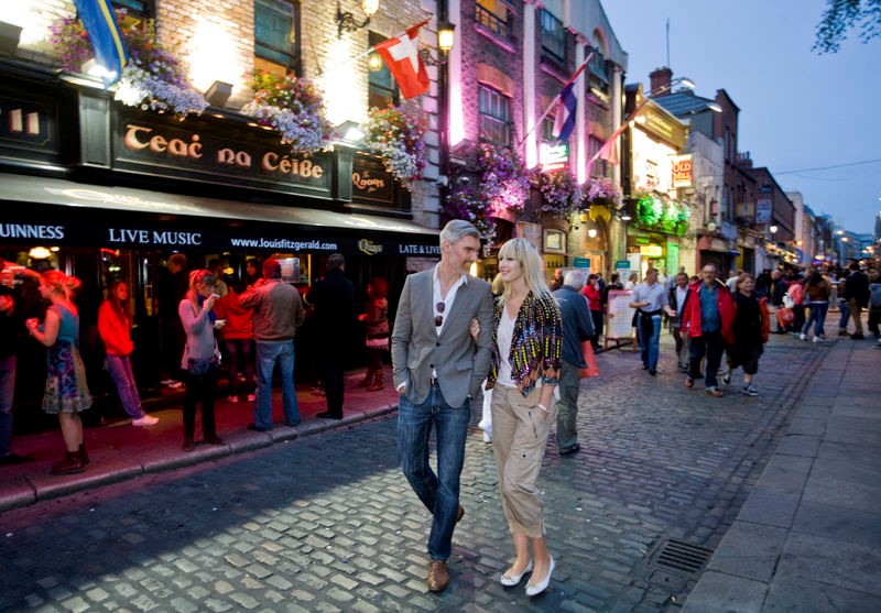 Temple Bar, Dublin - Photo courtesy of Fáilte Ireland